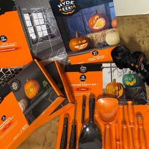 Hyde & EEK! Bundle of Halloween Fun-Pumpkin Carving Party Kits